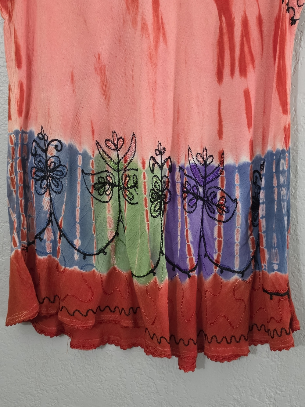 India Boutique Coral Tie-Dye Sleeveless Tank with Multicolor Embroidery Women OS - Picture 3 of 10